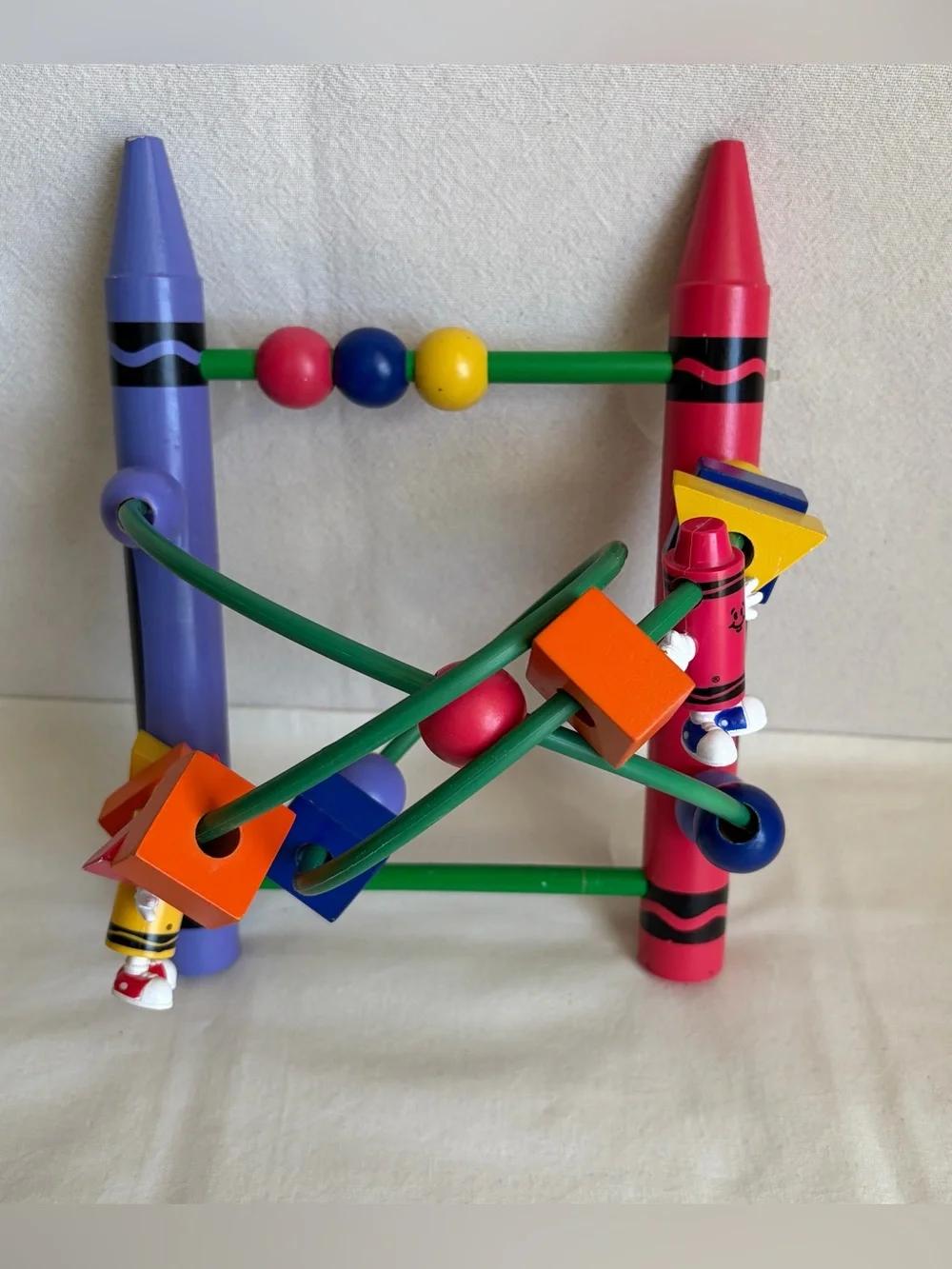 Vintage 2003 Crayola Crayon Bead Maze toddler Toy
